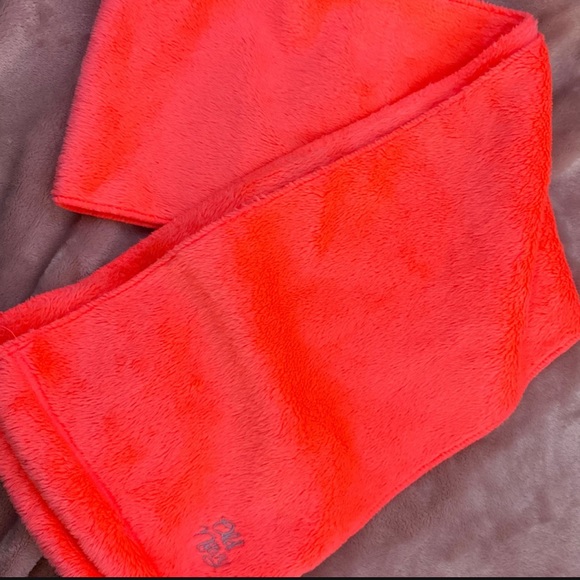 Winter scarf - Picture 1 of 2